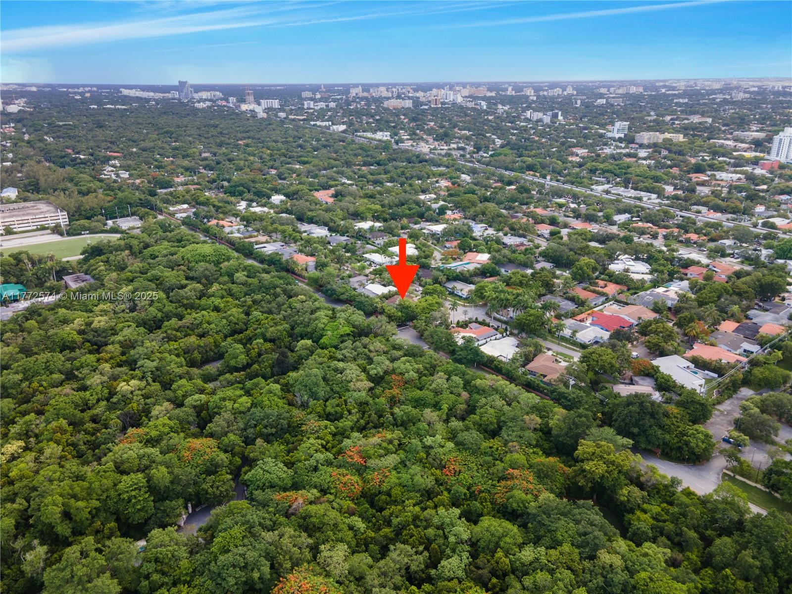 305 E Shore Dr E