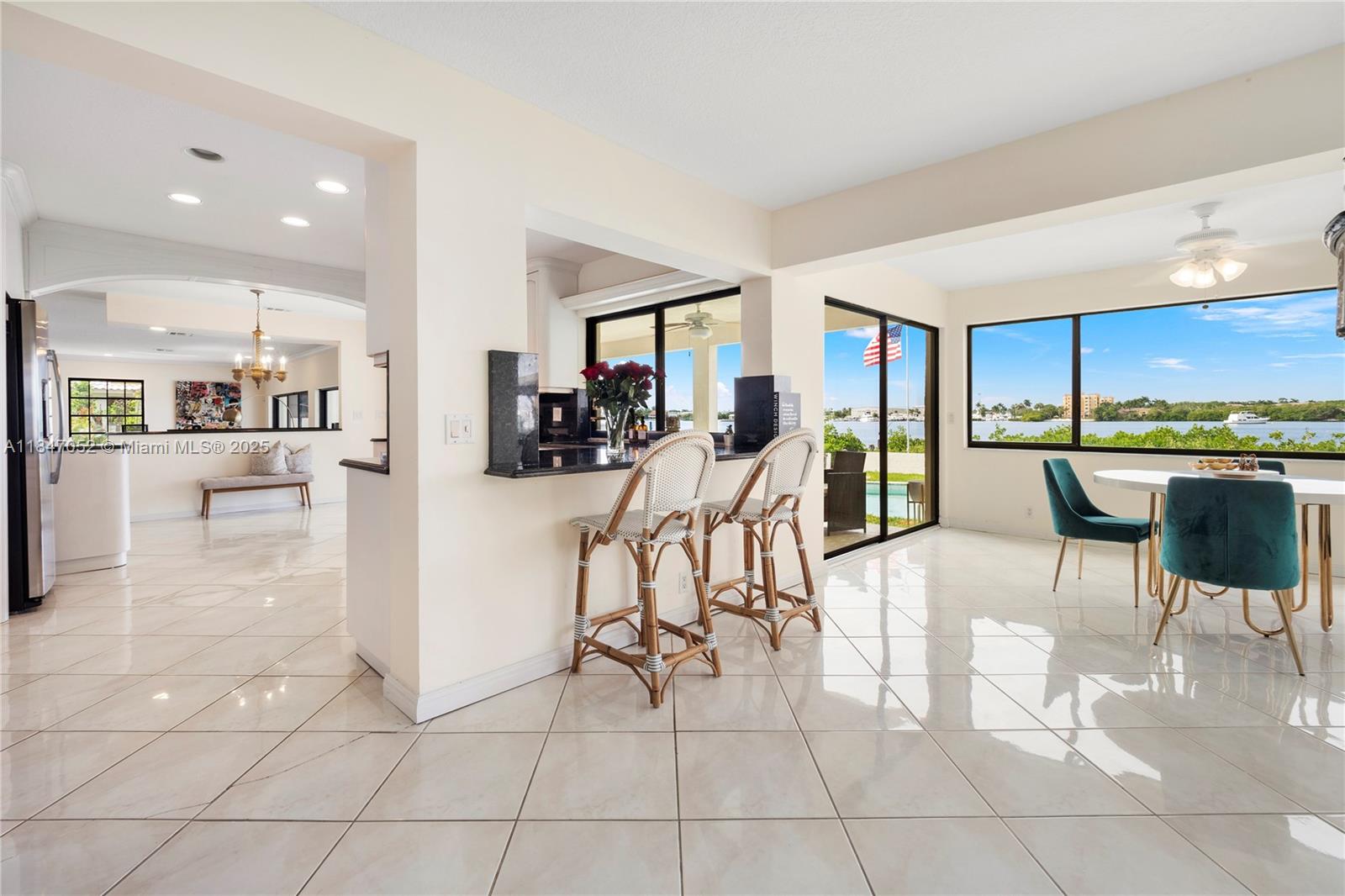 1635 Lands End Rd
