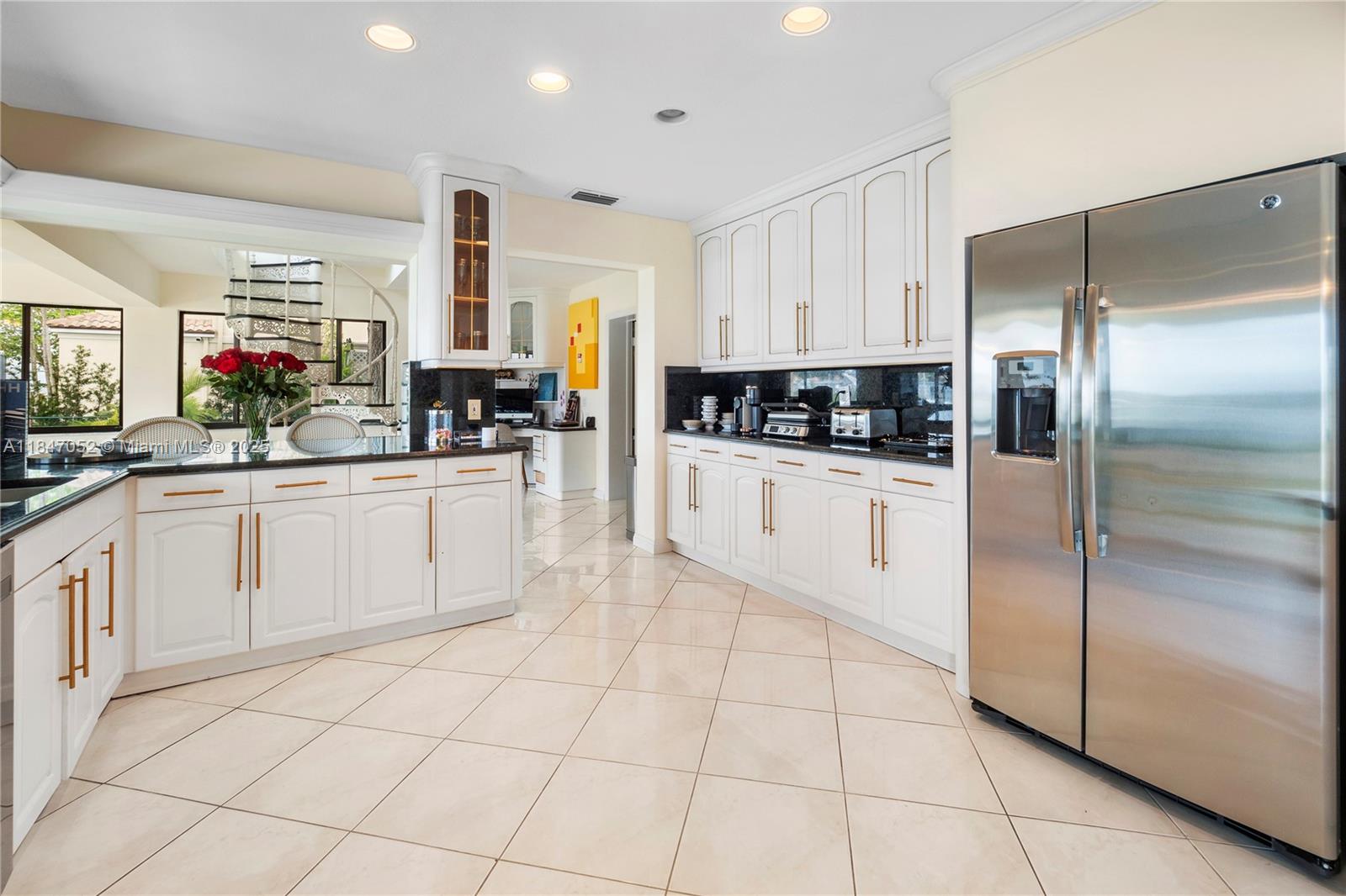 1635 Lands End Rd