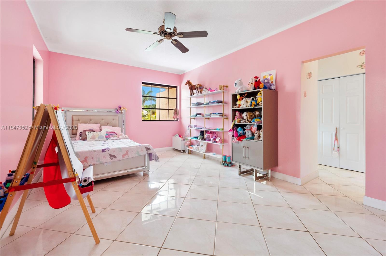 1635 Lands End Rd