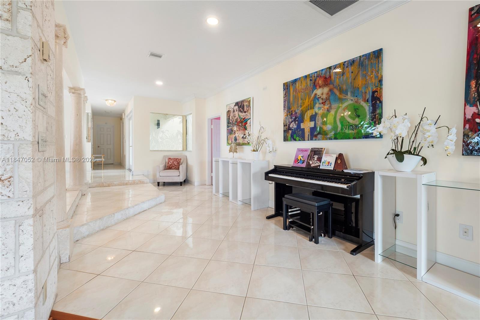 1635 Lands End Rd