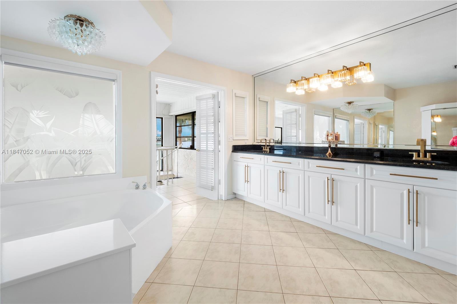 1635 Lands End Rd