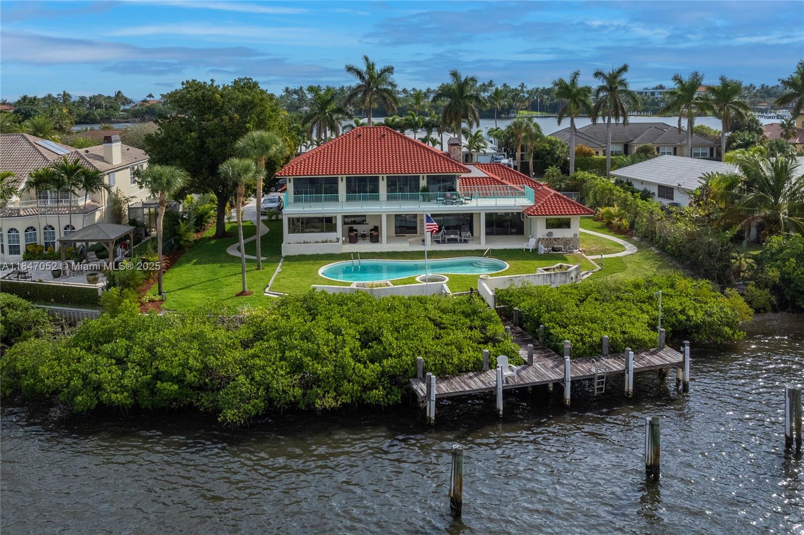 1635 Lands End Rd