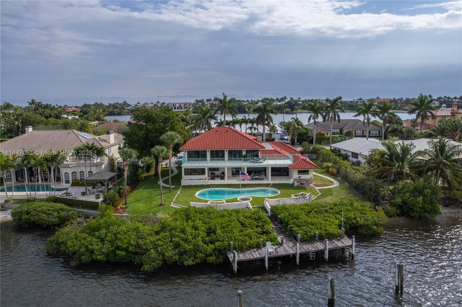 1635 Lands End Rd
