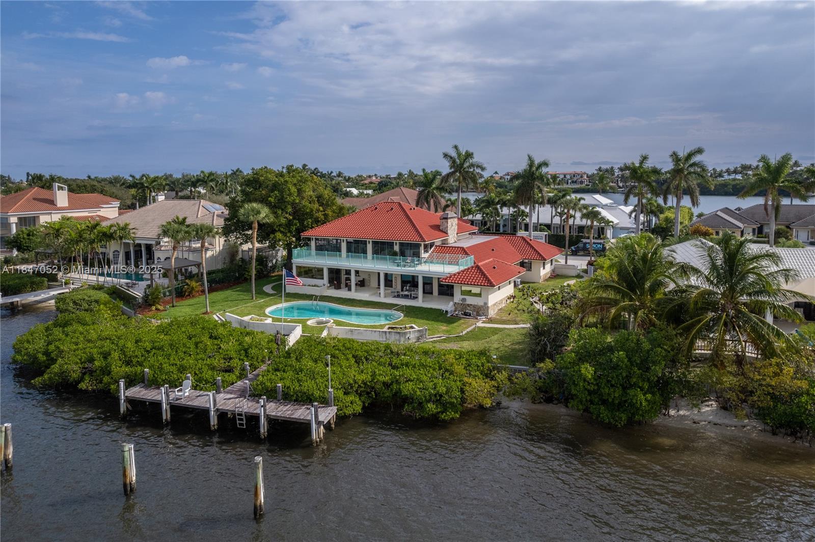 1635 Lands End Rd