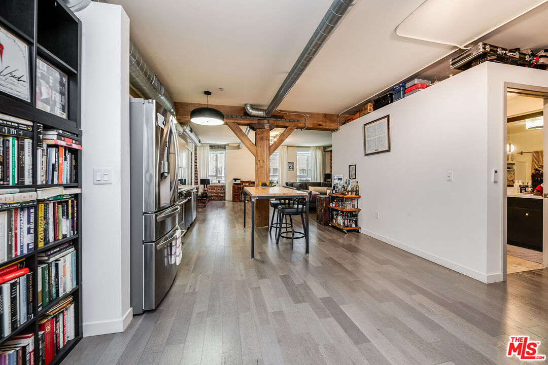 527 Molino St Unit: 206