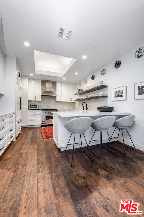 1925 Curson Pl