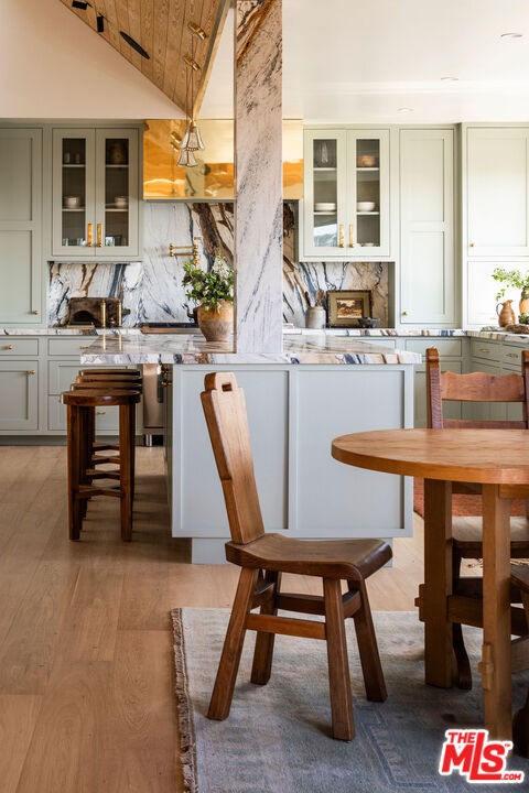 5693 Spreading Oak Dr