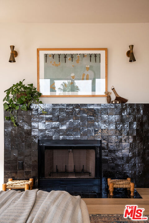 5693 Spreading Oak Dr