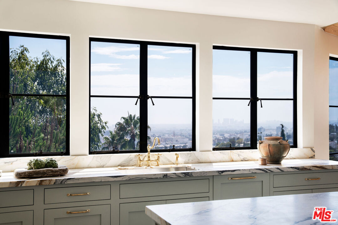 5693 Spreading Oak Dr