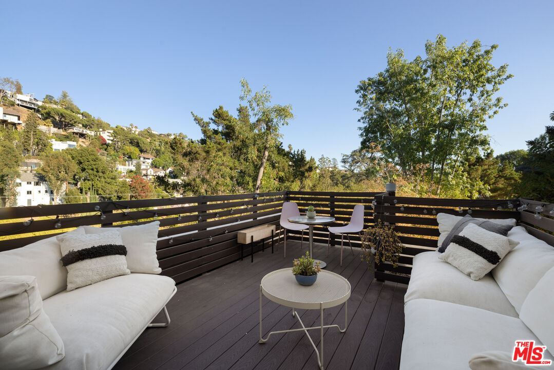 5911 Canyon Heights Ln