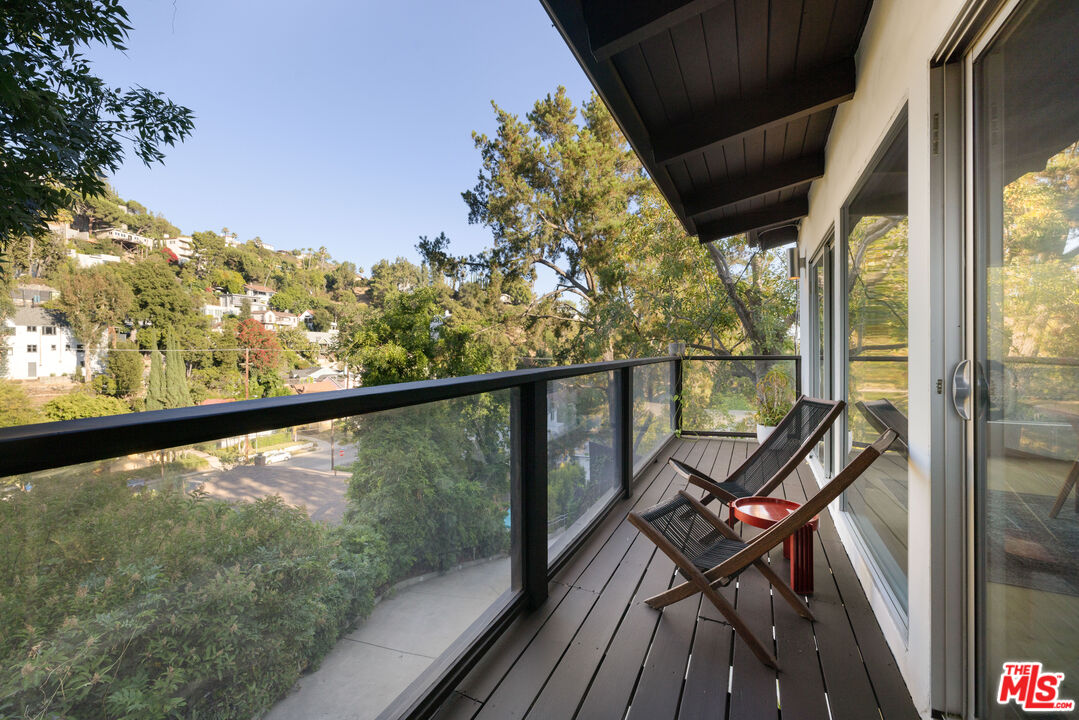 5911 Canyon Heights Ln