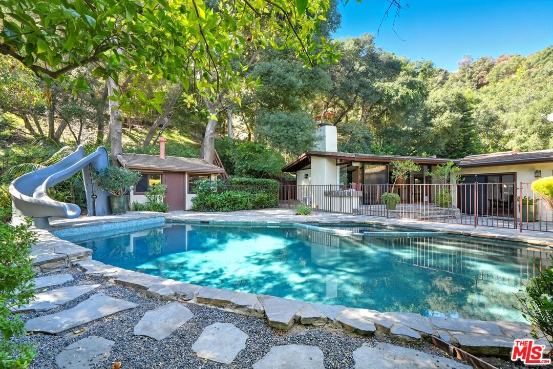 1821 Old Ranch Rd