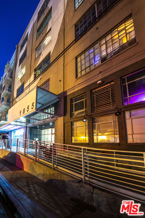 1855 Industrial St Unit: 703