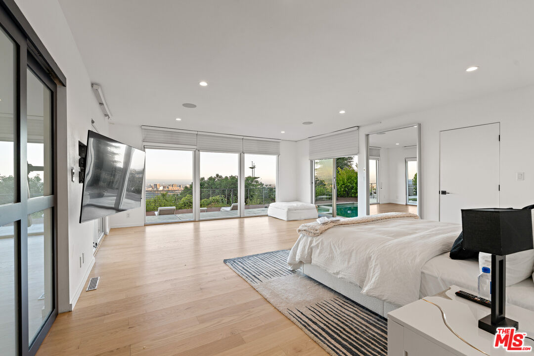 10134 Angelo View Dr