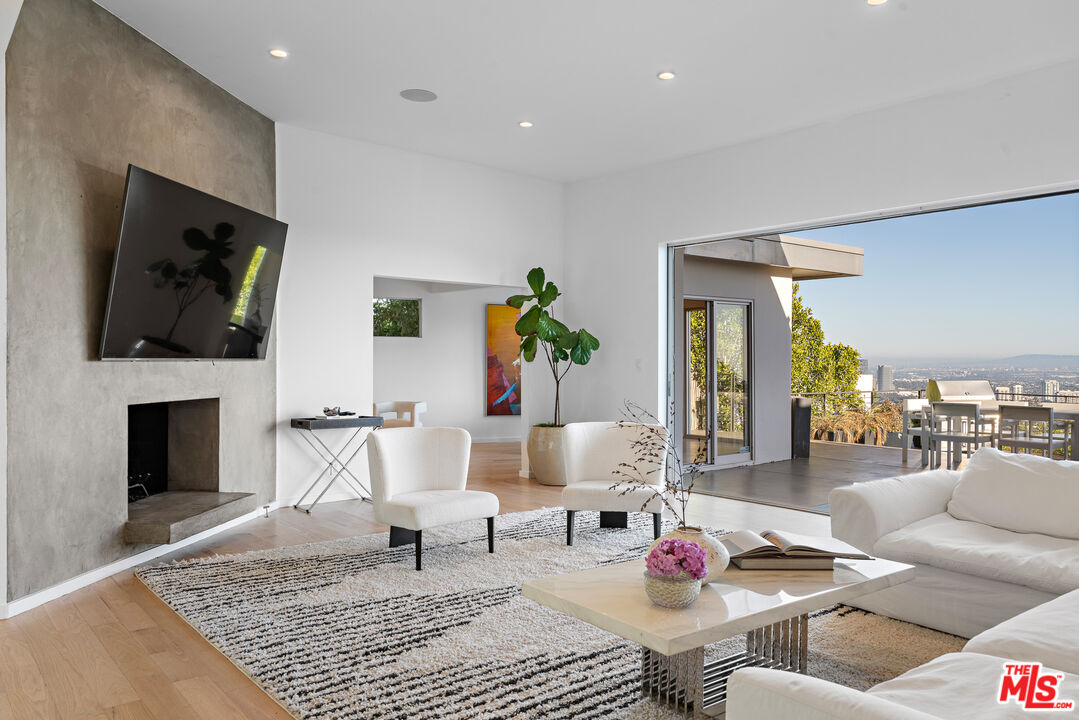 10134 Angelo View Dr