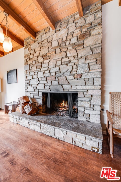 2431 Carman Crest Dr