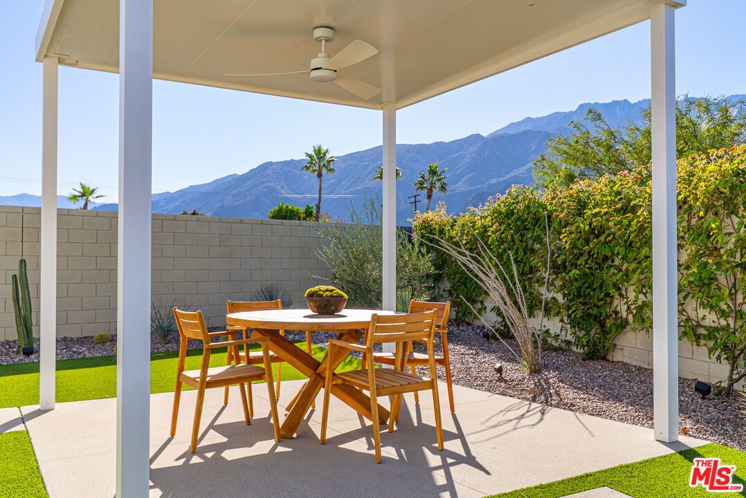 379 Fountain Dr
