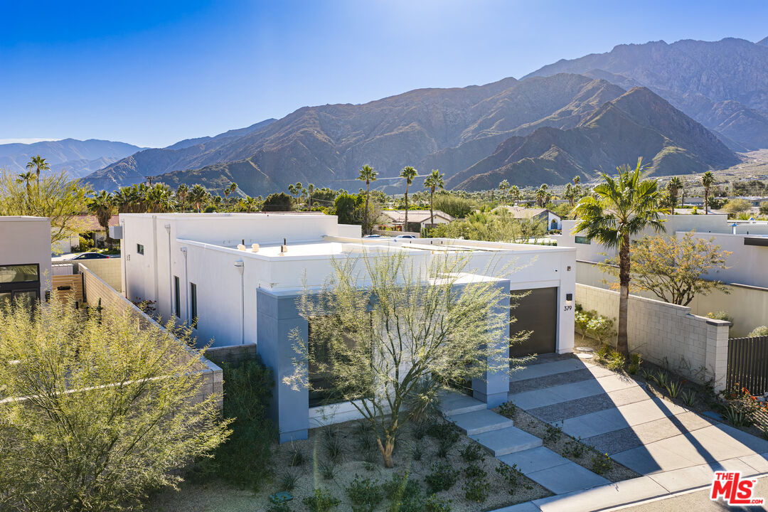 379 Fountain Dr