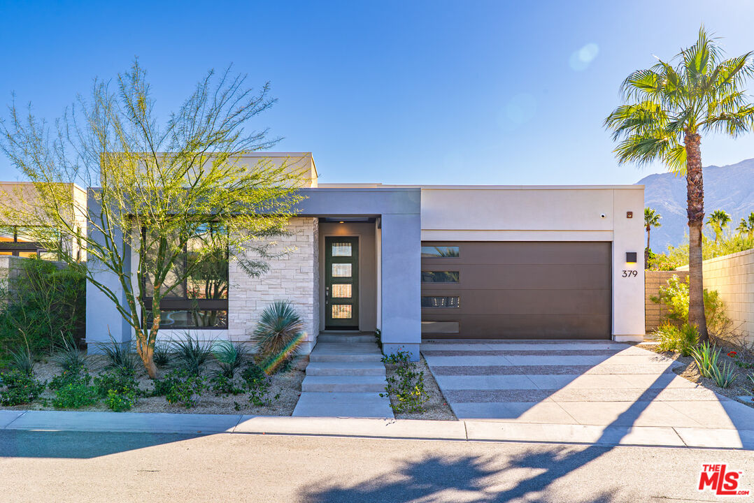 379 Fountain Dr