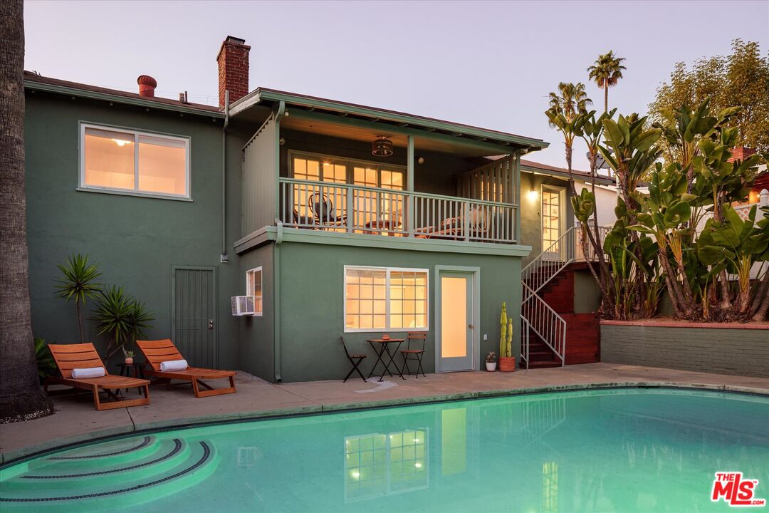1328 Linda Rosa Ave