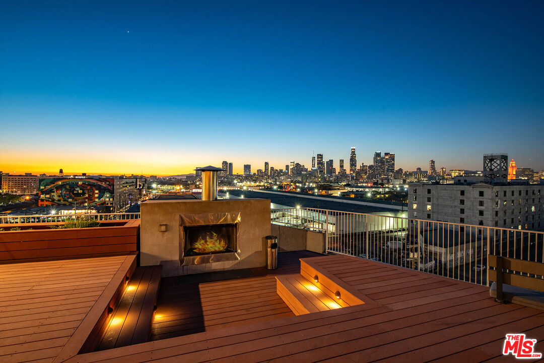 1855 Industrial St Unit: 703