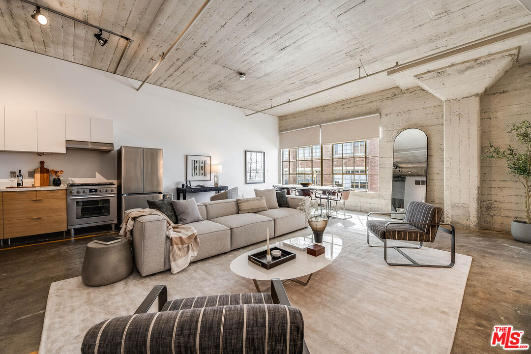 1855 Industrial St Unit: 703