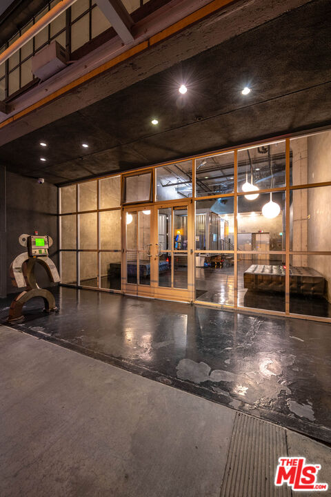 1855 Industrial St Unit: 703