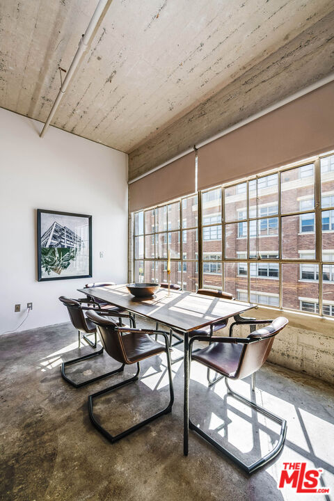 1855 Industrial St Unit: 703
