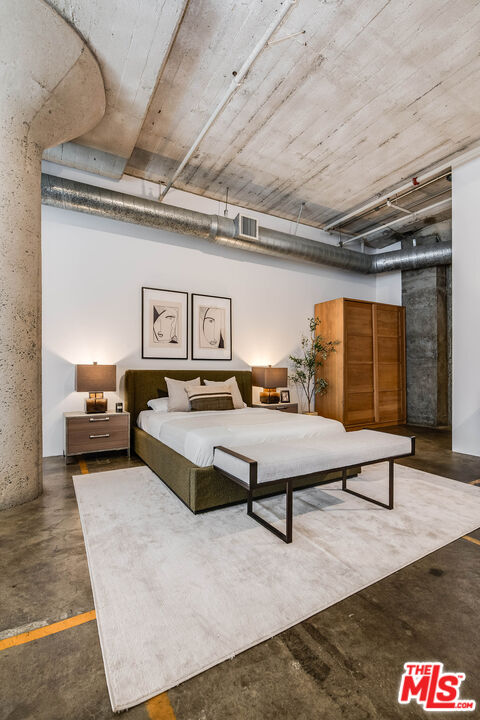 1855 Industrial St Unit: 703