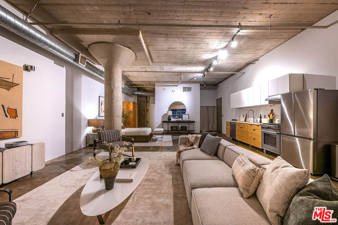 1855 Industrial St Unit: 703