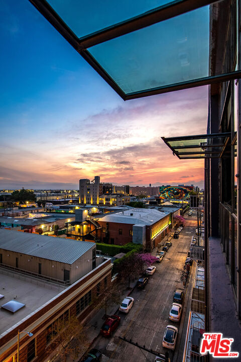 1855 Industrial St Unit: 703