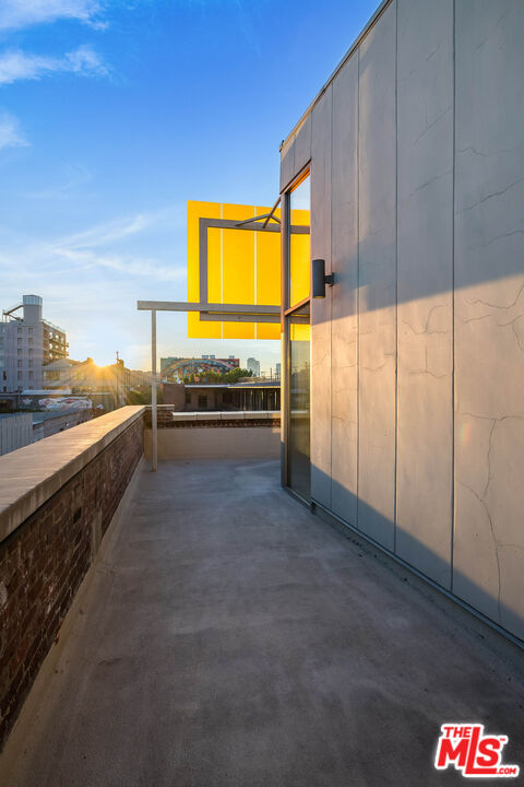 1850 Industrial St Unit: 106