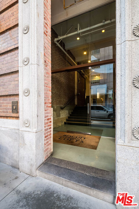 1850 Industrial St Unit: 106