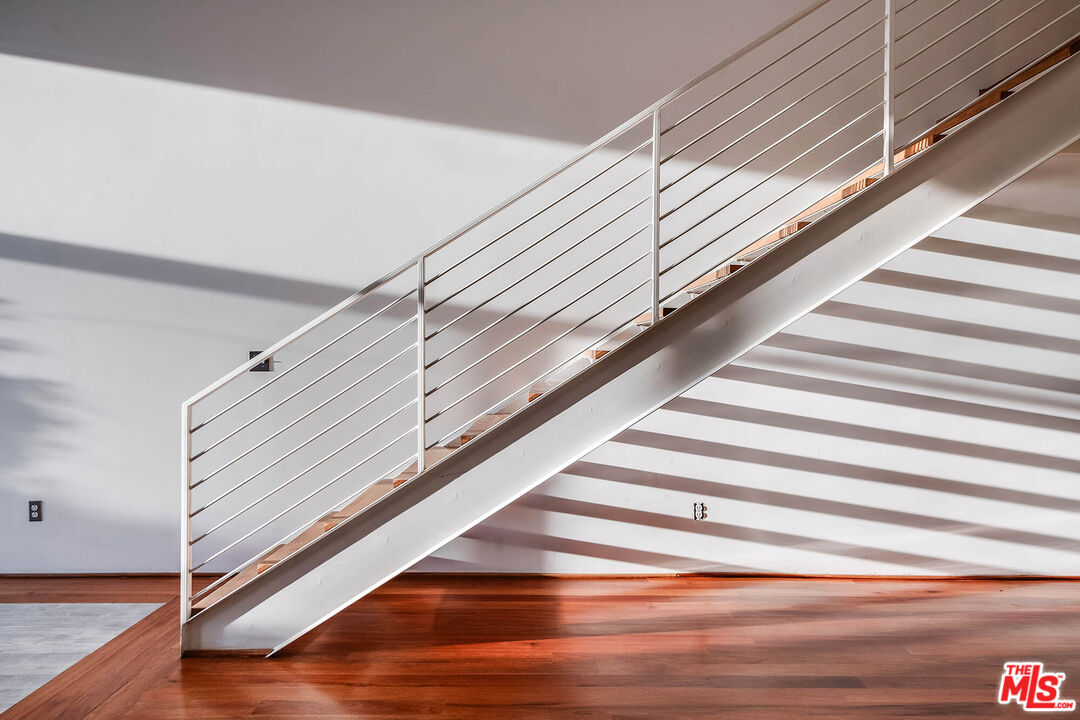 1850 Industrial St Unit: 106