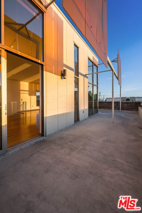 1850 Industrial St Unit: 106