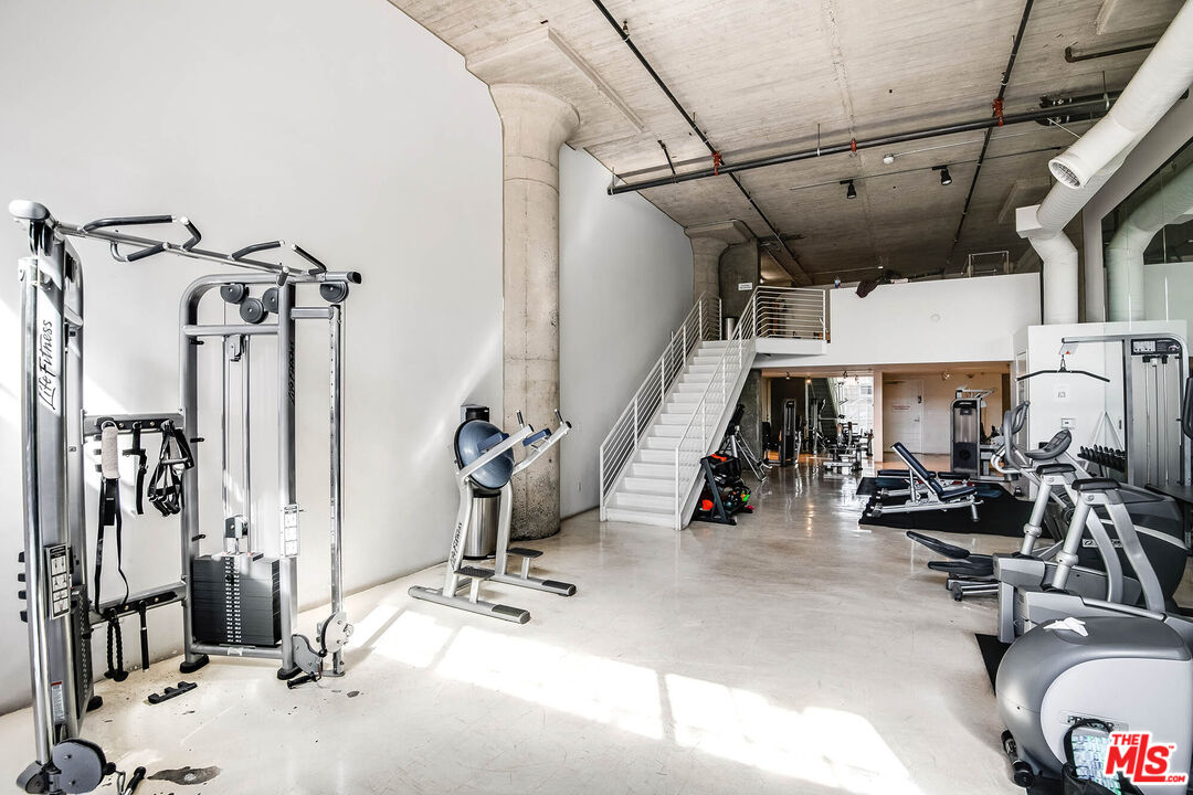 1850 Industrial St Unit: 106