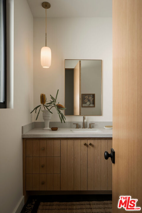 3458 Monterosa Dr