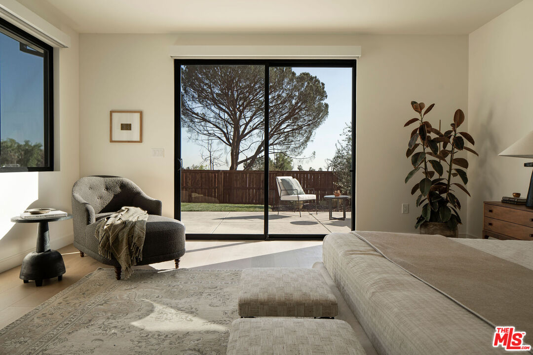 3458 Monterosa Dr