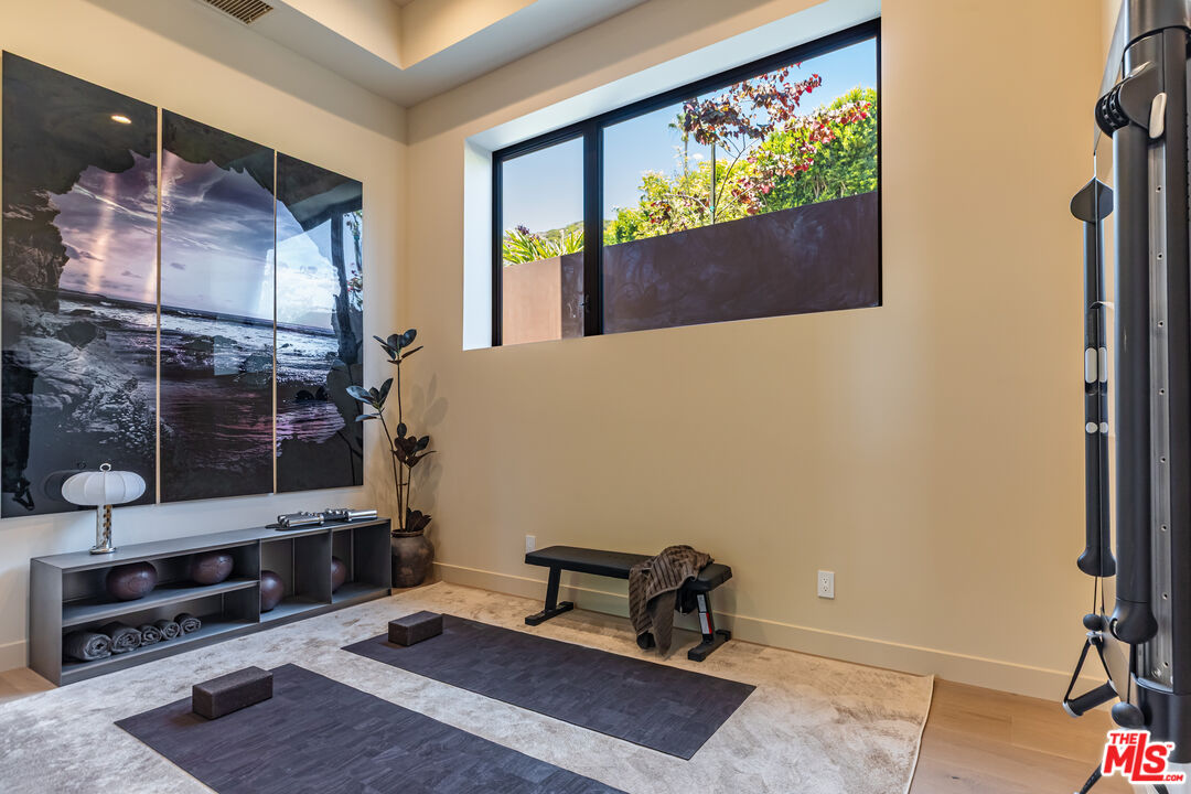 4346 Avenida De La Encinal