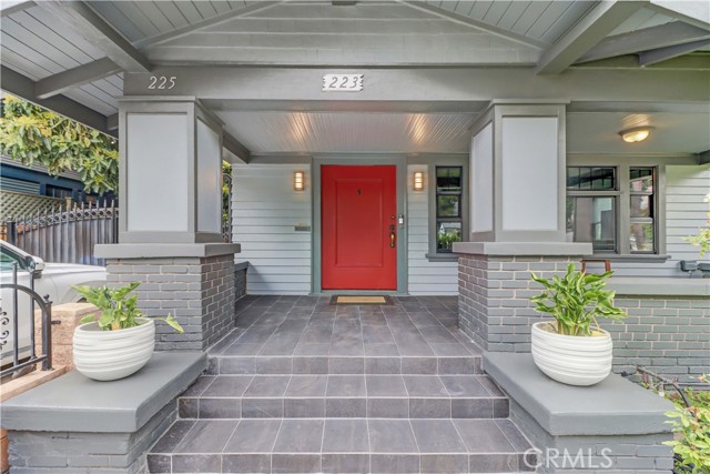 223 N St Andrews
