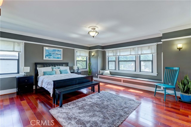 223 N St Andrews