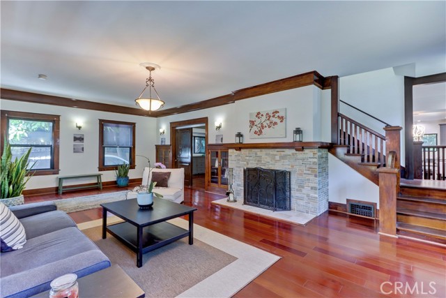 223 N St Andrews