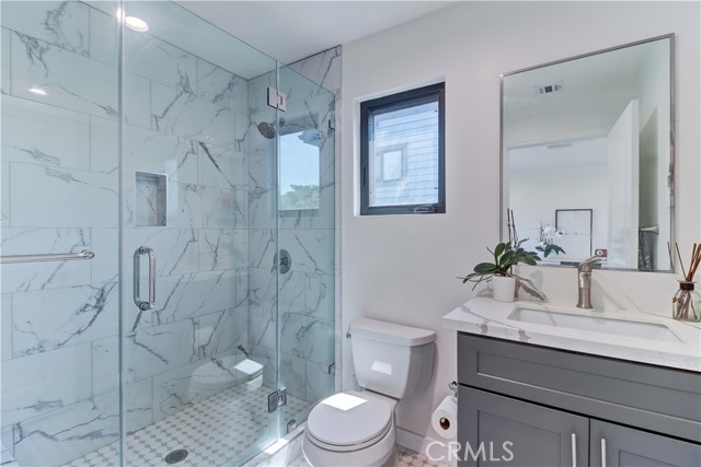 223 N St Andrews