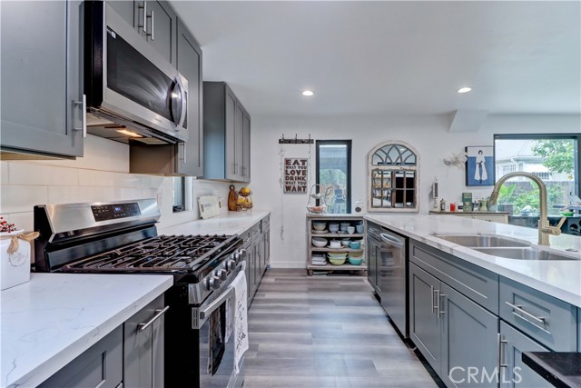223 N St Andrews