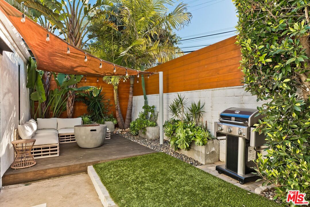 810 Commonwealth Ave