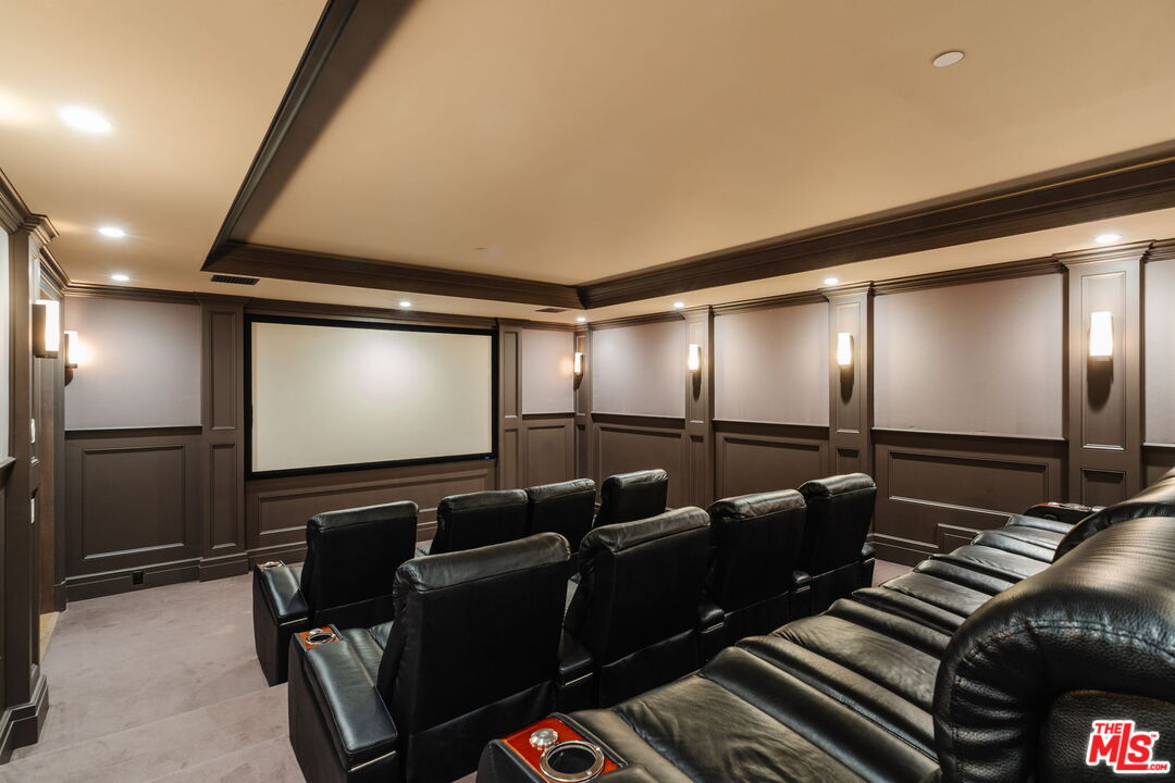 957 Corsica Dr