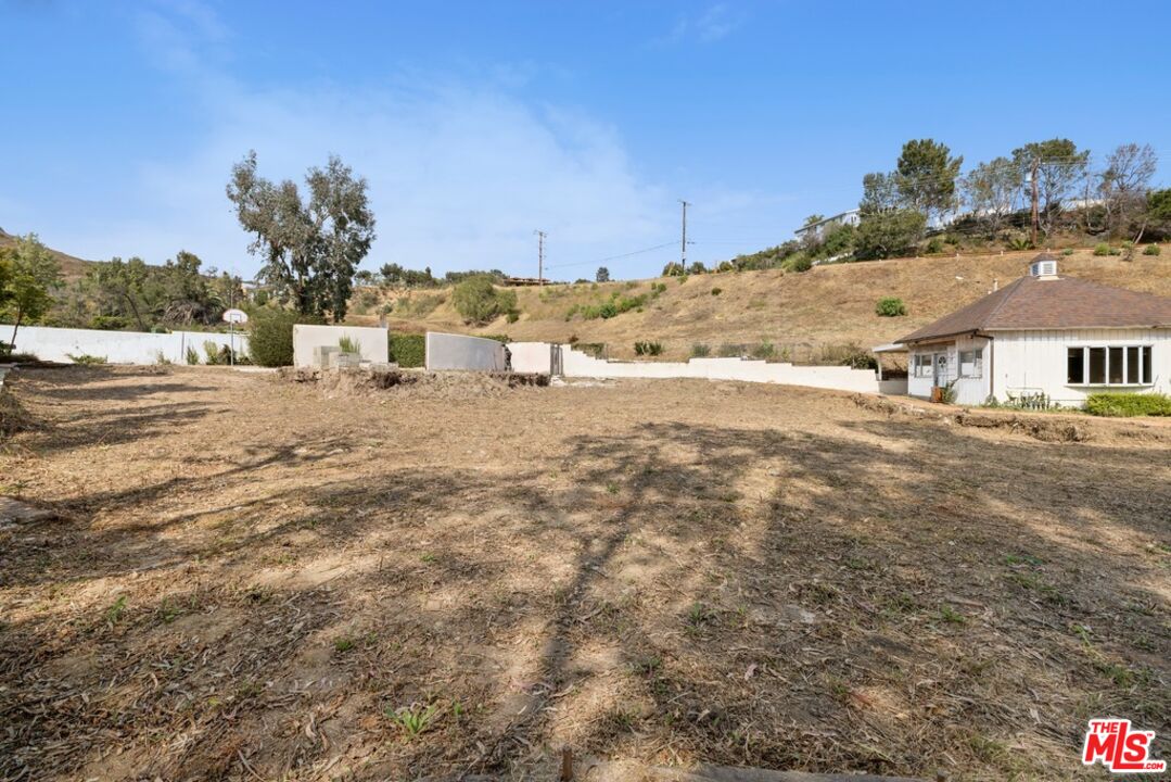 1116 Maroney Ln