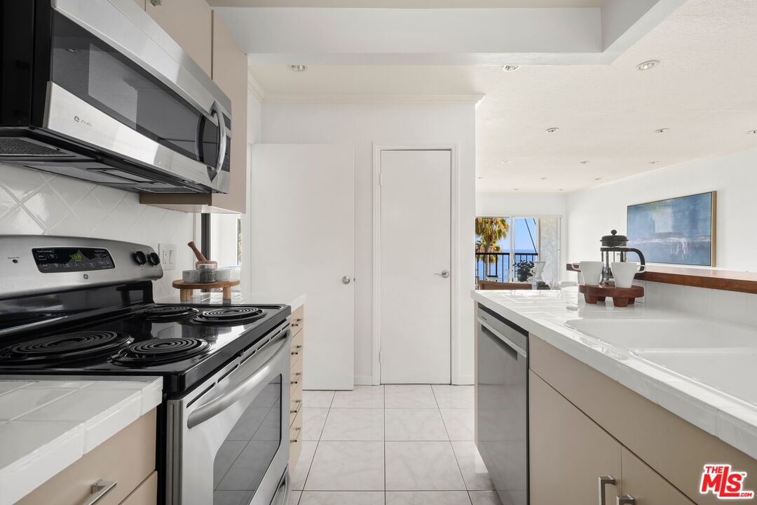 26664 Seagull Way Unit: B204