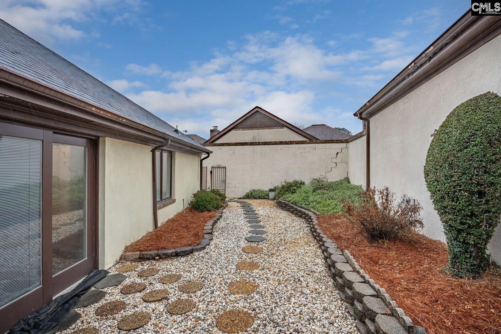 411 Willow Winds Drive